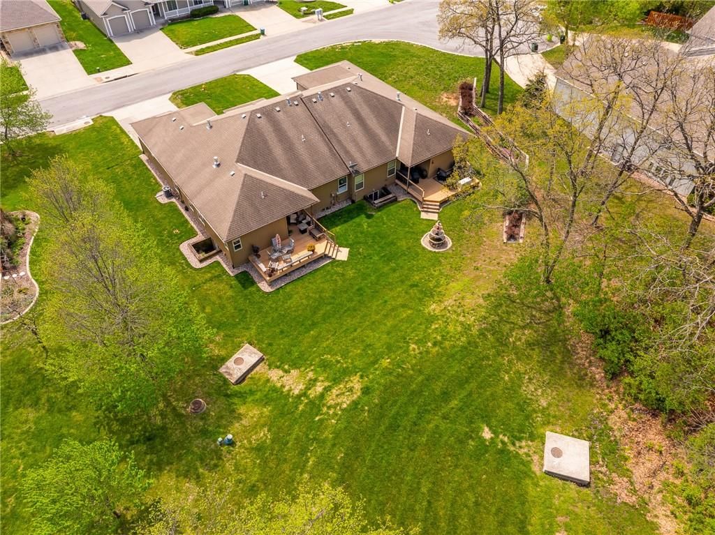 2504 NW Ashurst Drive — photo 33