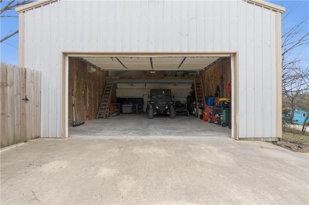 1201 Pecan Street — photo 28