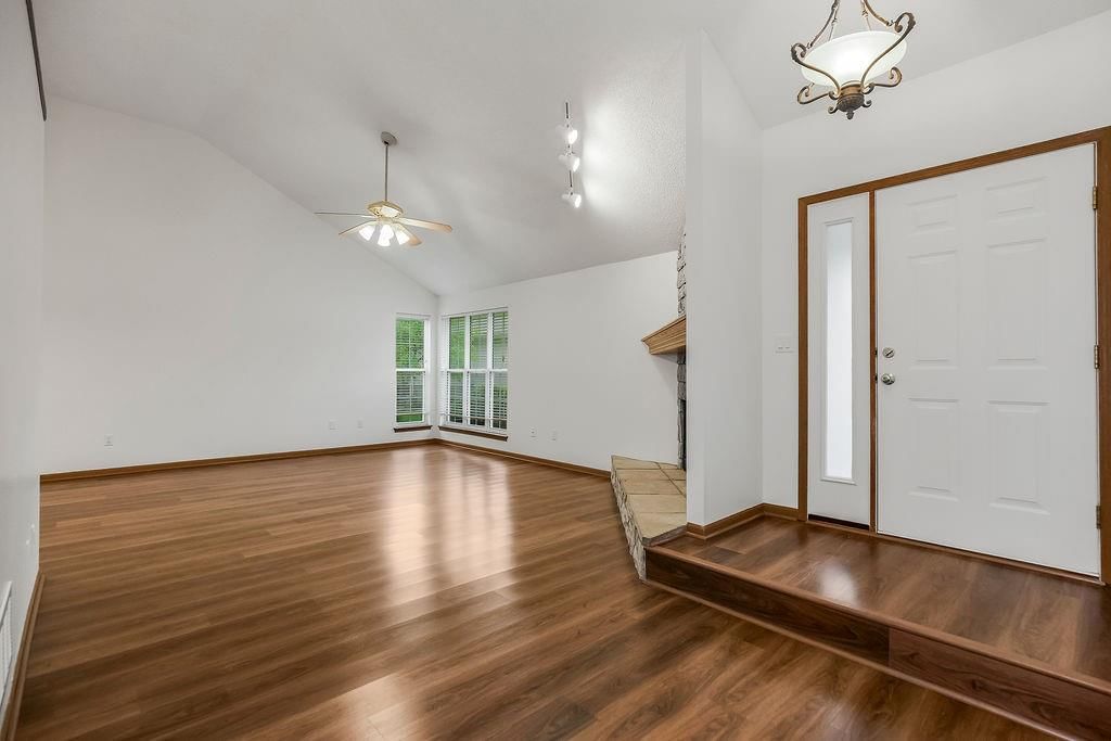 525 S Dyer Street — photo 6