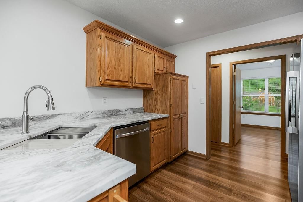 525 S Dyer Street — photo 11