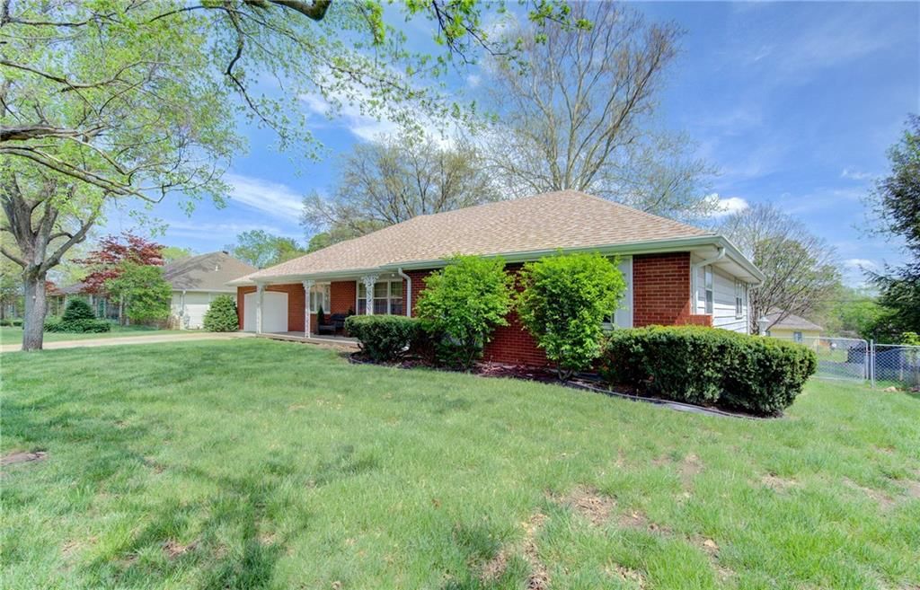 6617 Sterling Avenue — photo 3