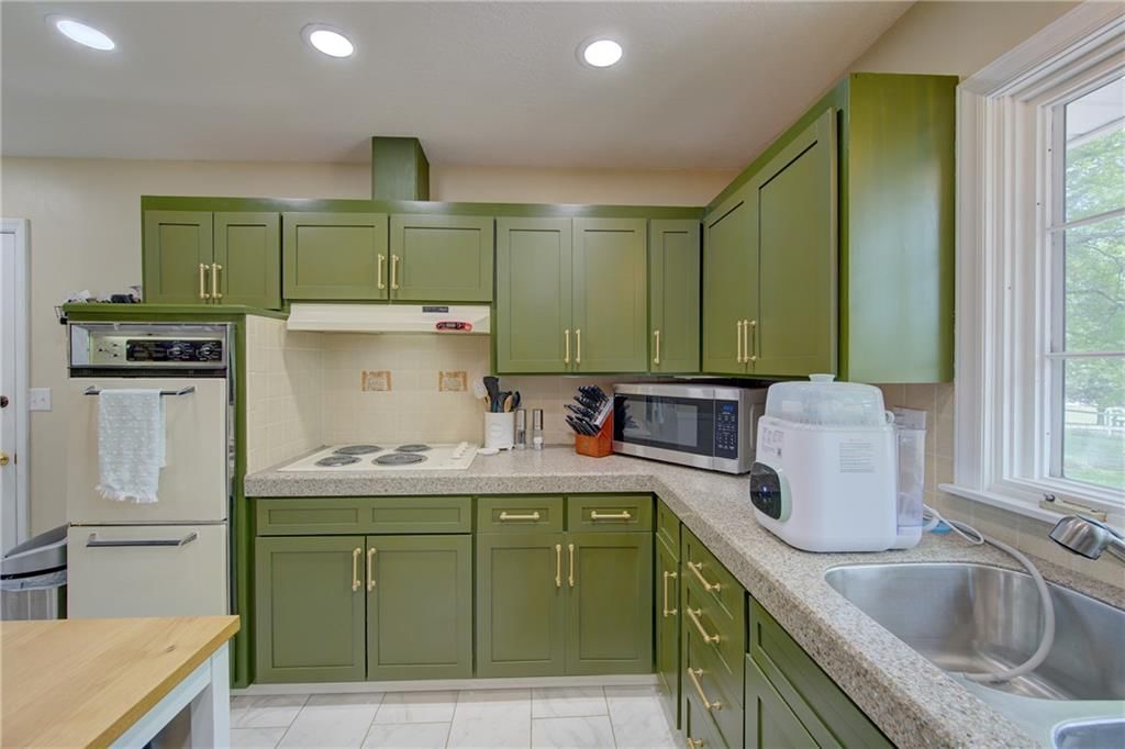 6617 Sterling Avenue — photo 8