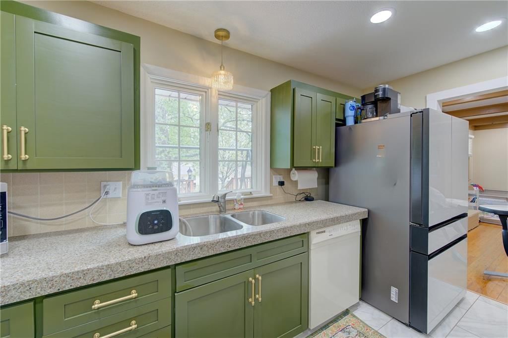 6617 Sterling Avenue — photo 10