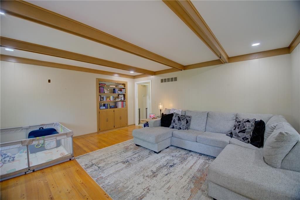 6617 Sterling Avenue — photo 13