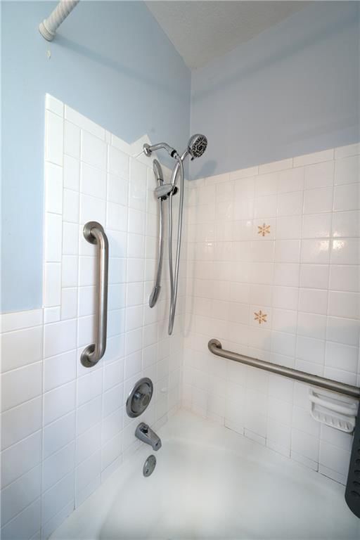 6617 Sterling Avenue — photo 15