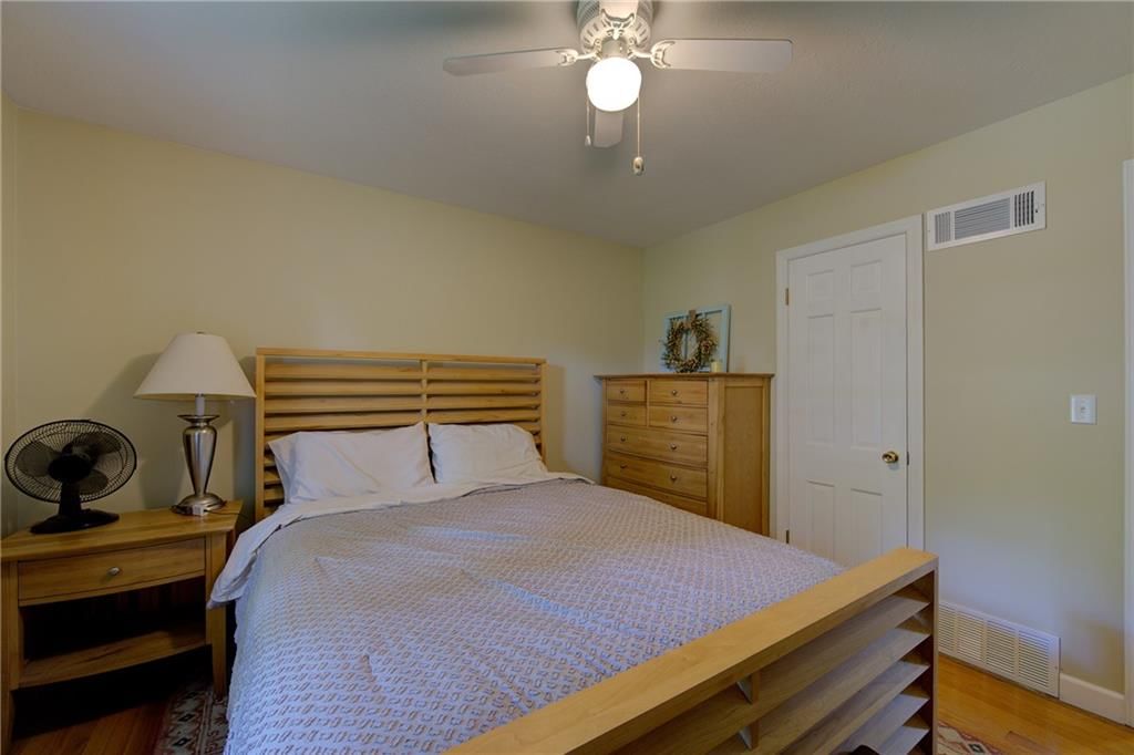 6617 Sterling Avenue — photo 23