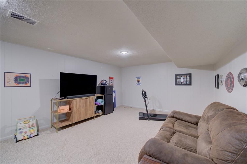 6617 Sterling Avenue — photo 27