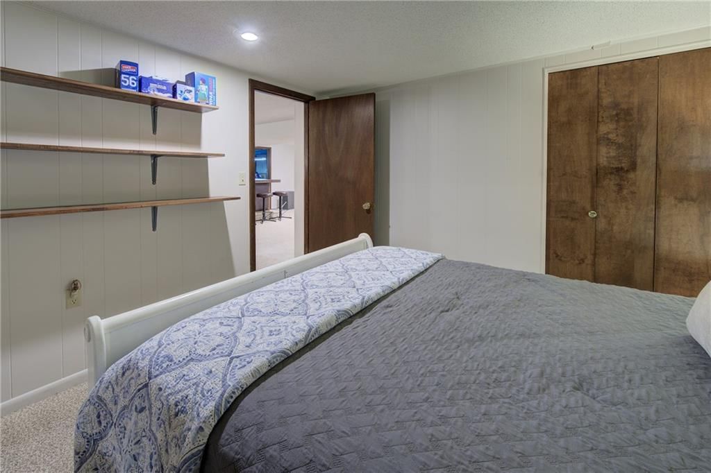 6617 Sterling Avenue — photo 31
