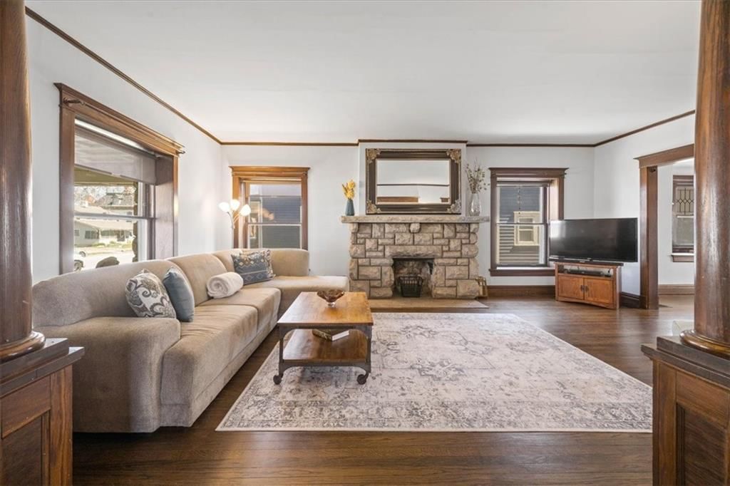 611 W MAPLE Avenue — photo 8
