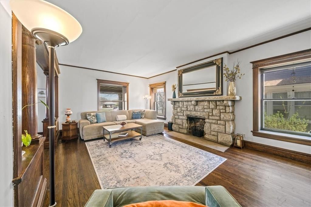 611 W MAPLE Avenue — photo 11