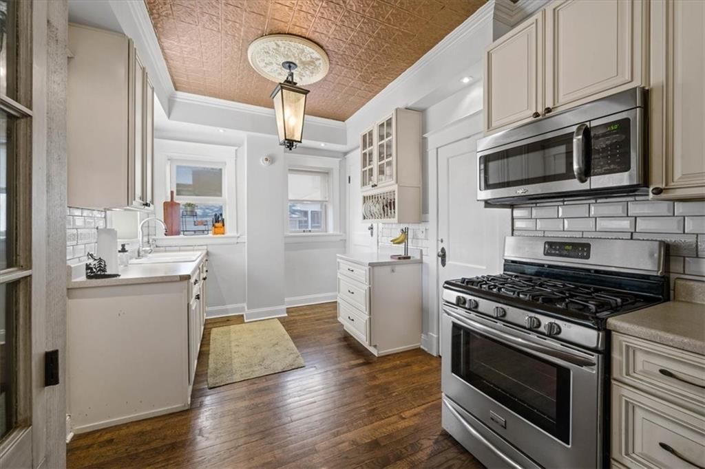 611 W MAPLE Avenue — photo 14