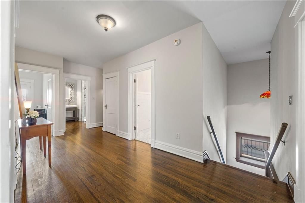 611 W MAPLE Avenue — photo 23