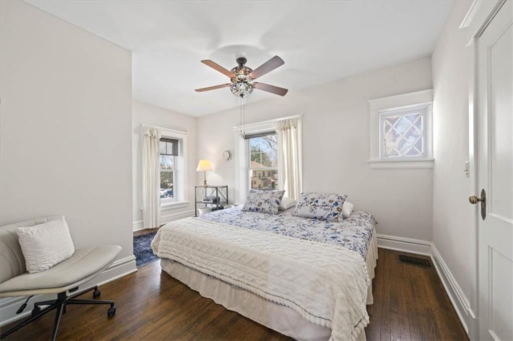 611 W MAPLE Avenue — photo 24