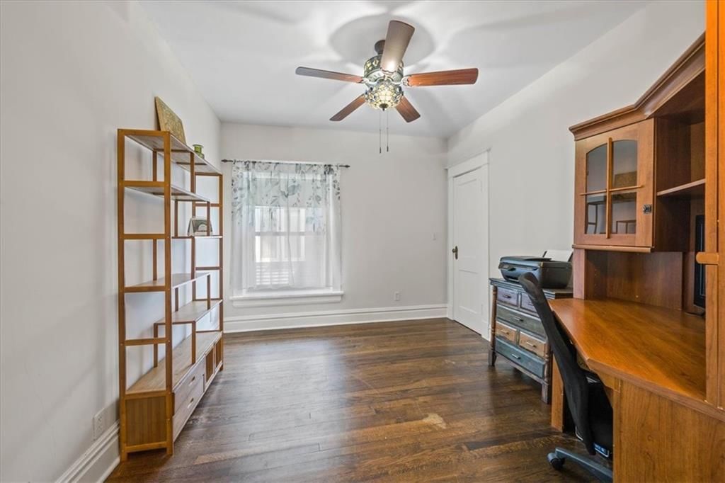 611 W MAPLE Avenue — photo 26