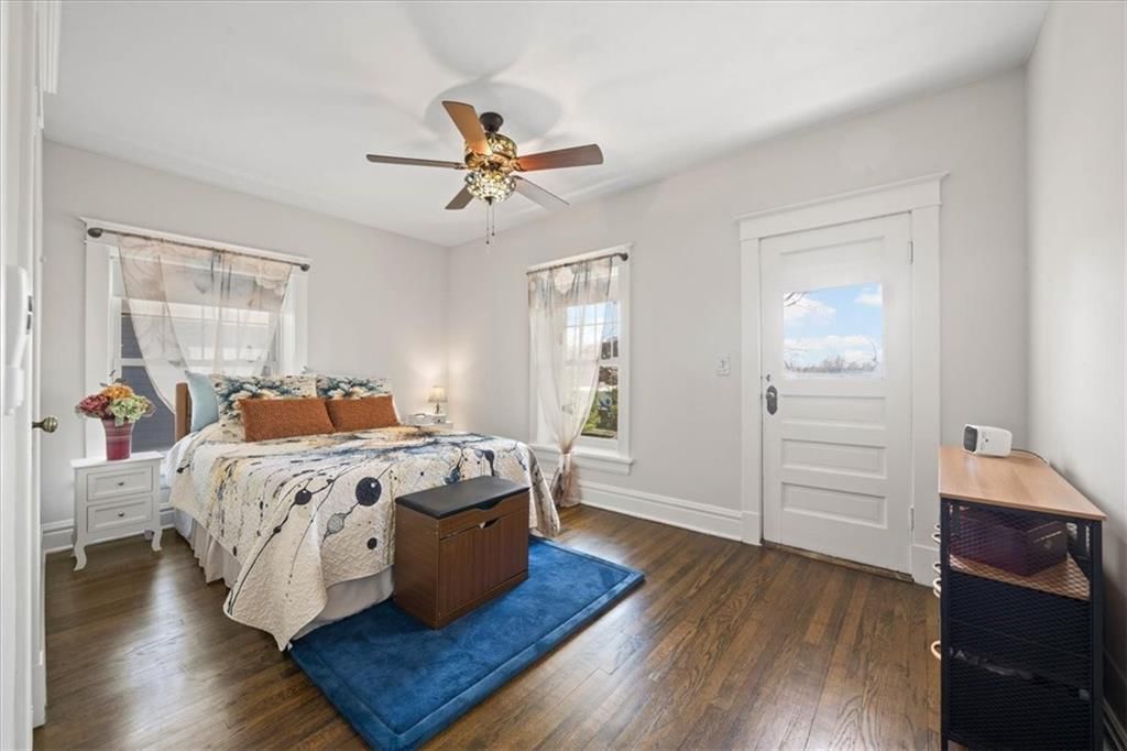 611 W MAPLE Avenue — photo 28