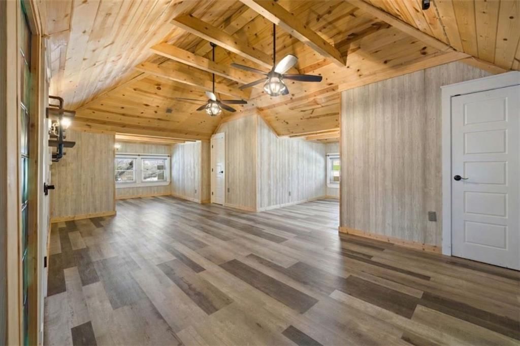 611 W MAPLE Avenue — photo 33