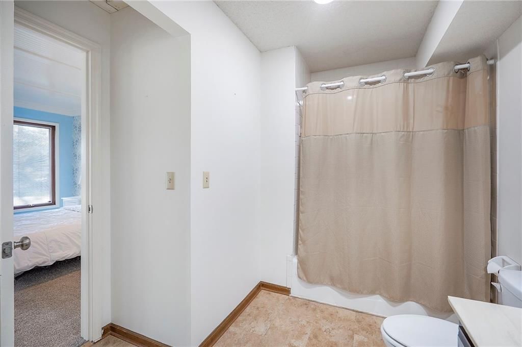 10911 W 120th Terrace — photo 39
