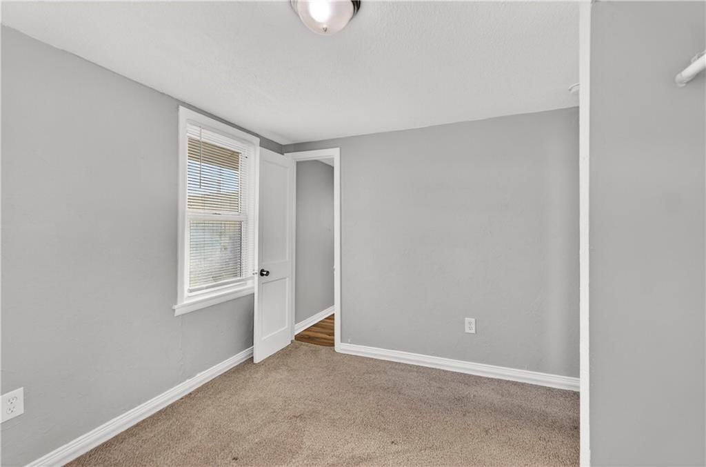 429 NE 42nd Street — photo 25