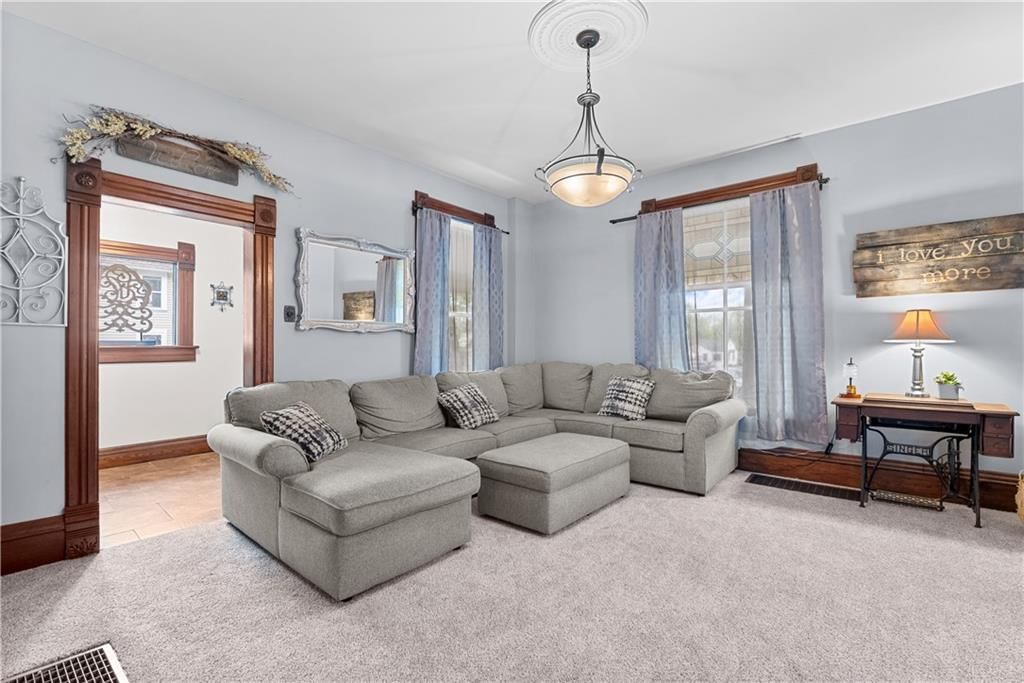 1009 S Independence Street — photo 23