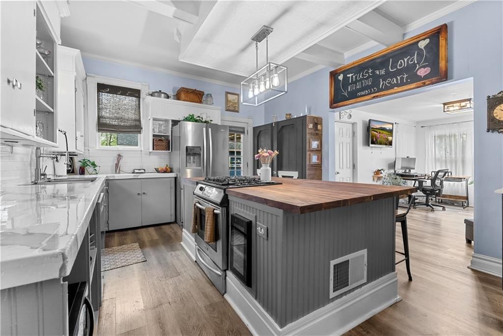 1009 S Independence Street — photo 30