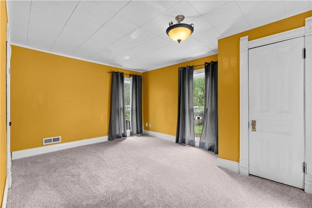 1009 S Independence Street — photo 45