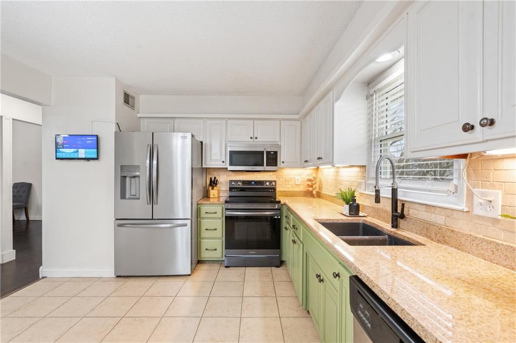 3502 NW Lake Drive — photo 11