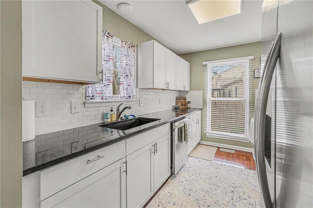 8267 N Revere Avenue — photo 10
