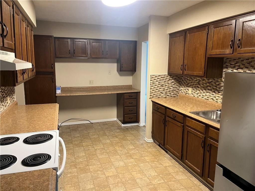 7 Hillcrest Village N/A — photo 7