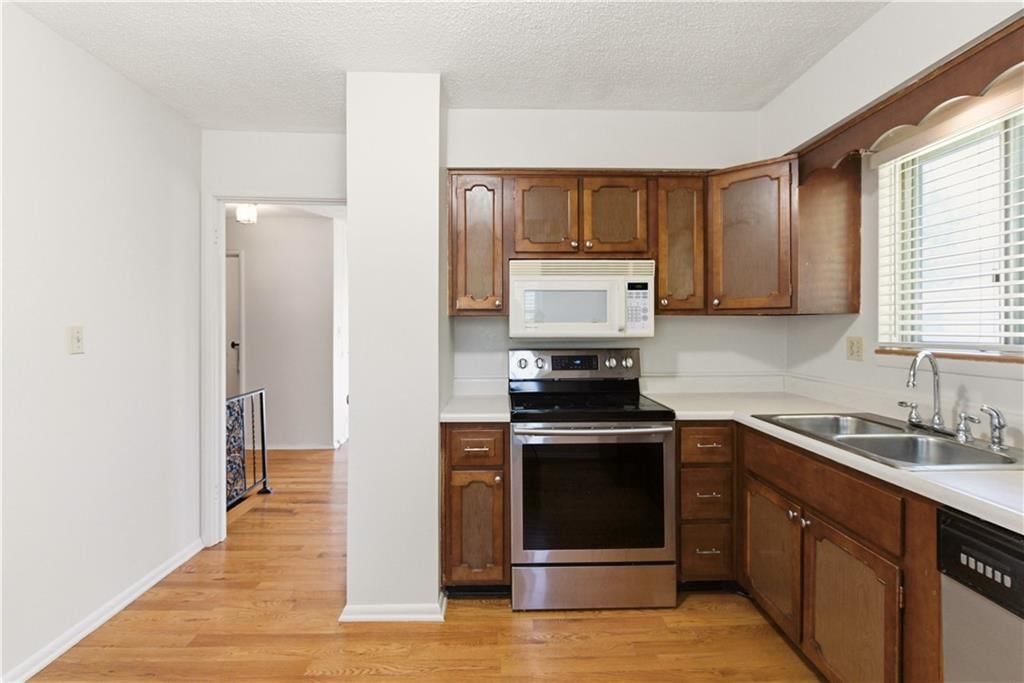 8314 MACKEY Street — photo 5