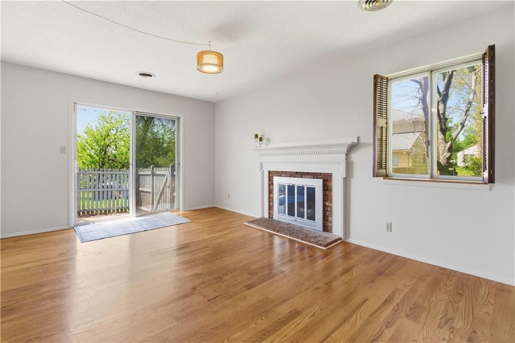 8314 MACKEY Street — photo 8