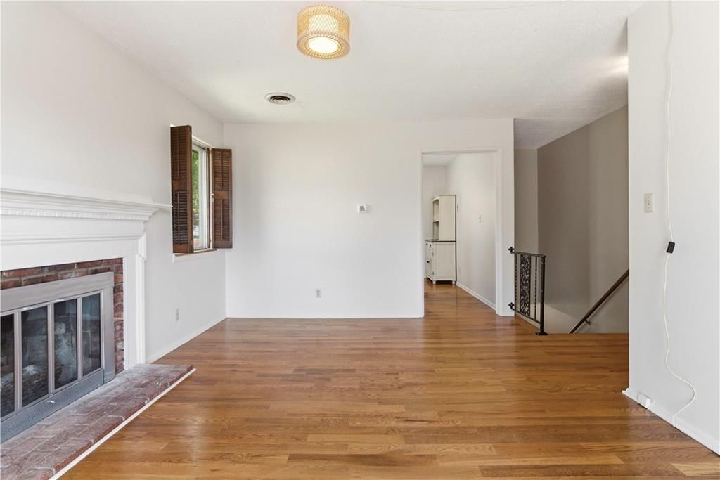 8314 MACKEY Street — photo 9