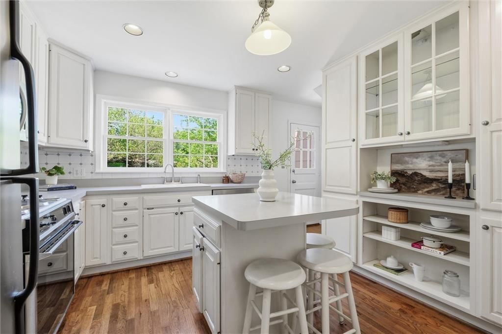 5302 W 57th Street — photo 8