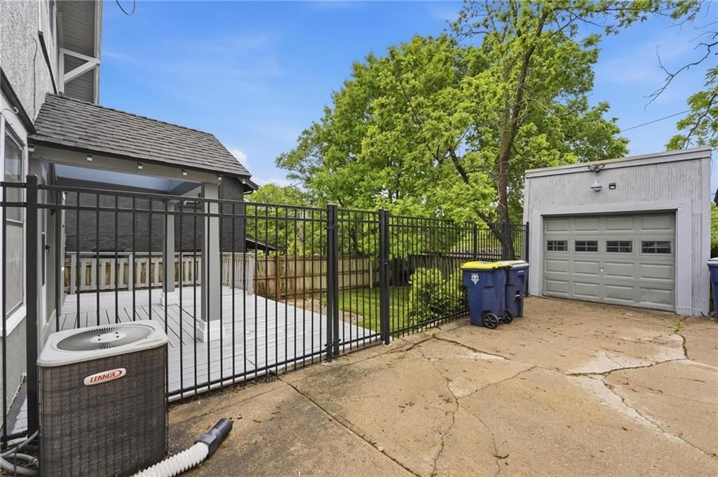 4724 Fairmount Avenue — photo 35