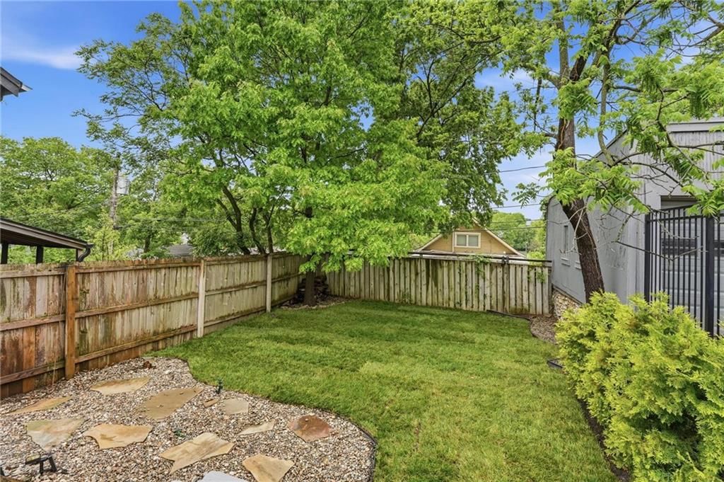 4724 Fairmount Avenue — photo 40