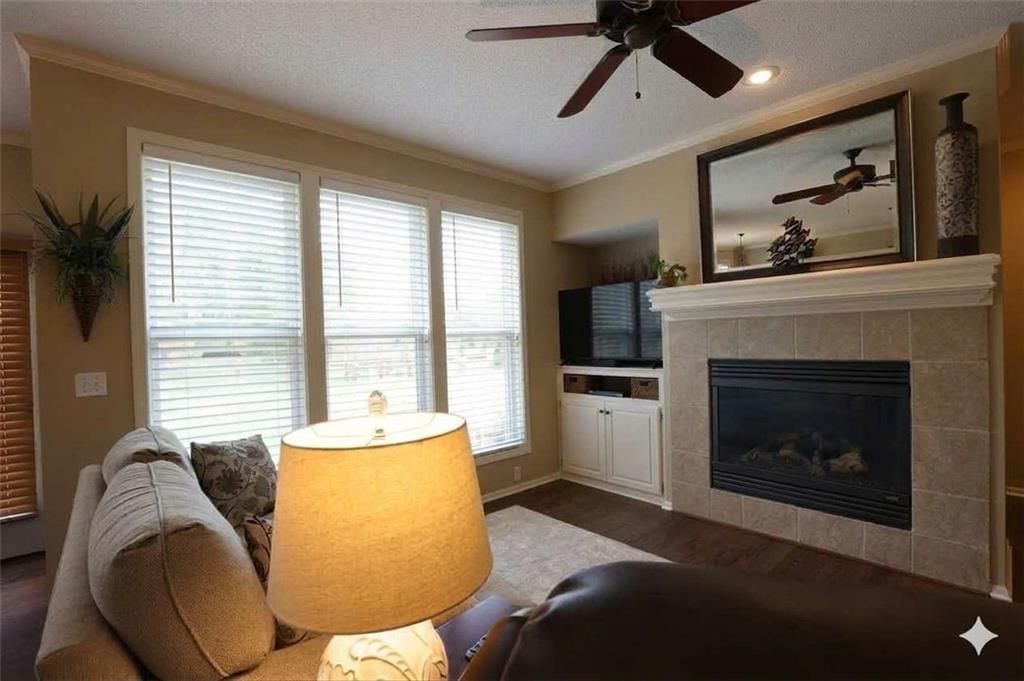 20756 W 121 Street — photo 3