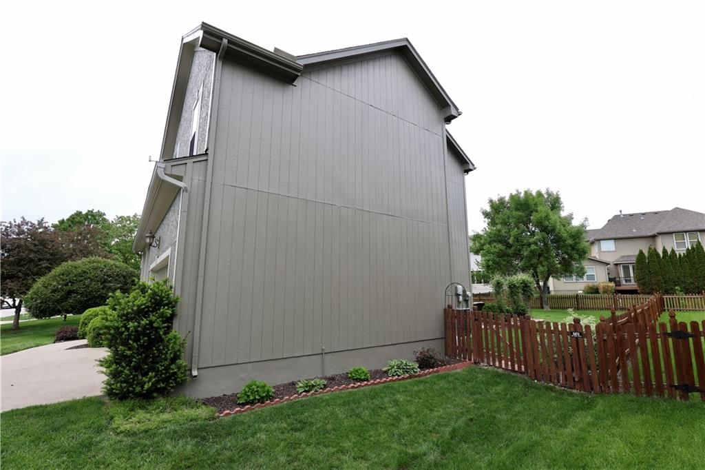 20756 W 121 Street — photo 24