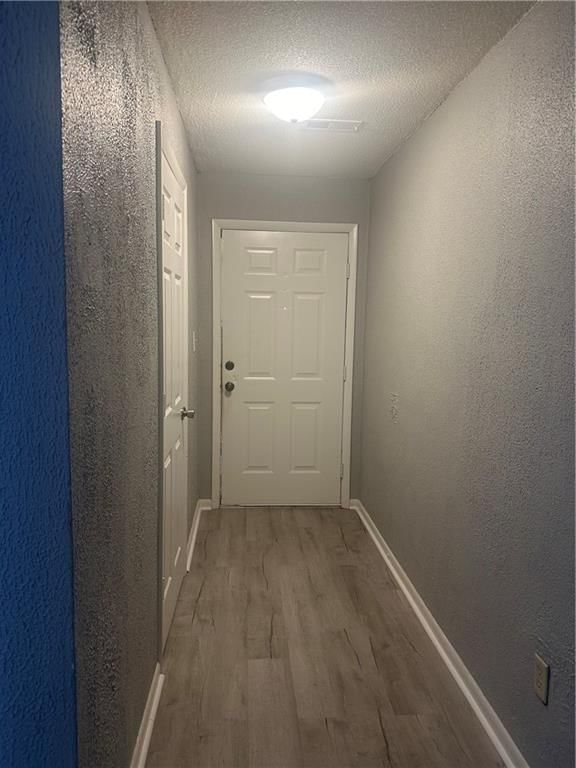 2532 S 51st Terrace — photo 5