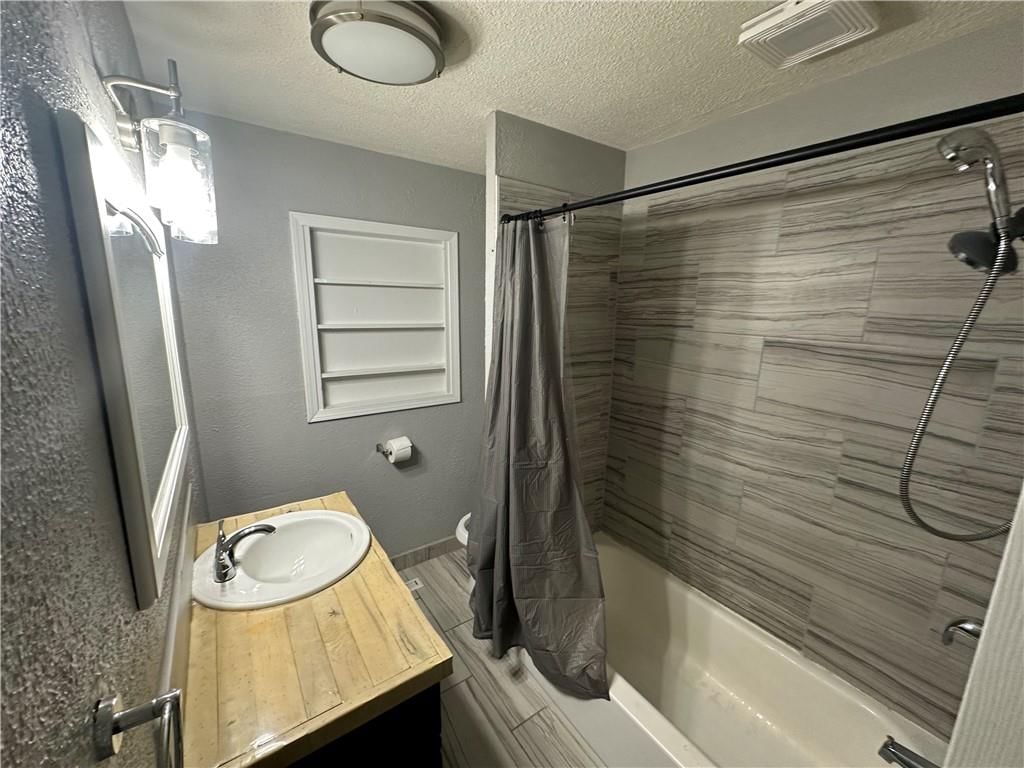 2532 S 51st Terrace — photo 9