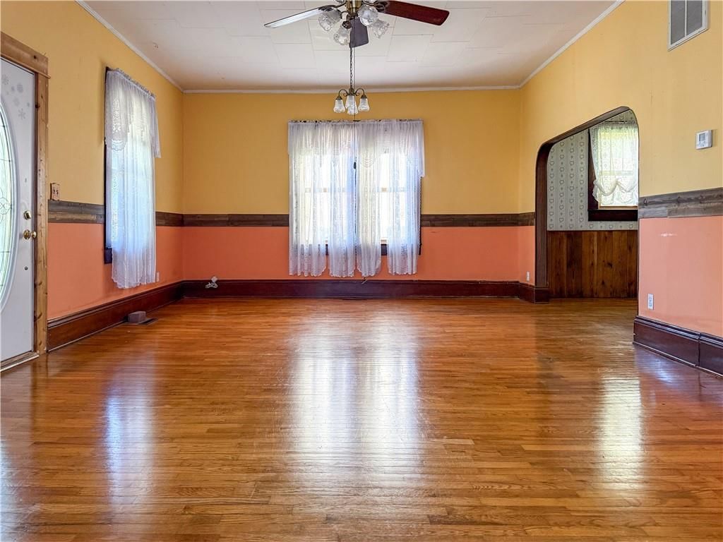 203 S Sycamore Street — photo 3