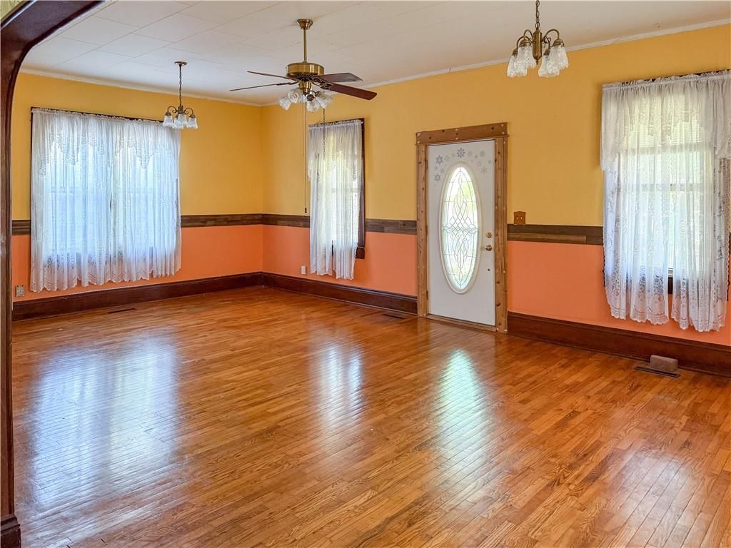 203 S Sycamore Street — photo 4