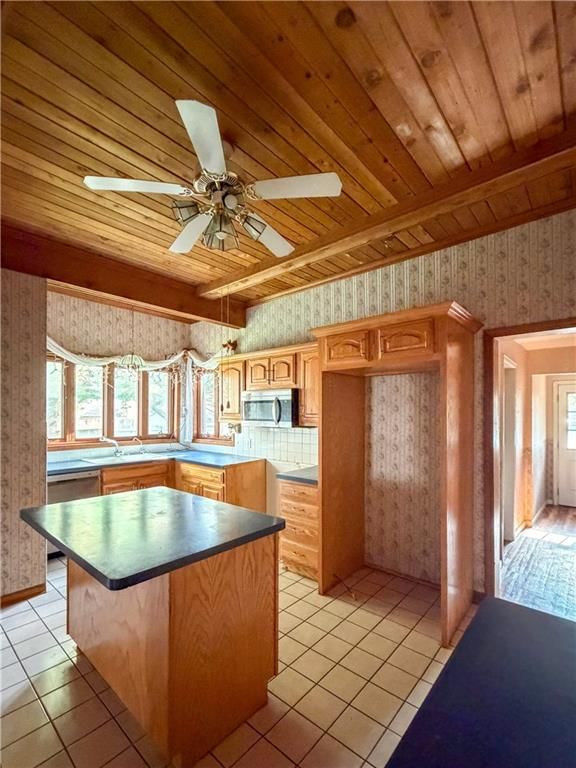 203 S Sycamore Street — photo 11