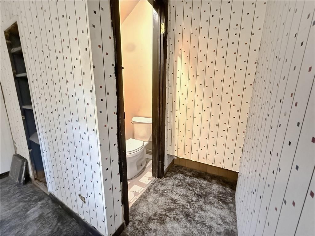 203 S Sycamore Street — photo 27