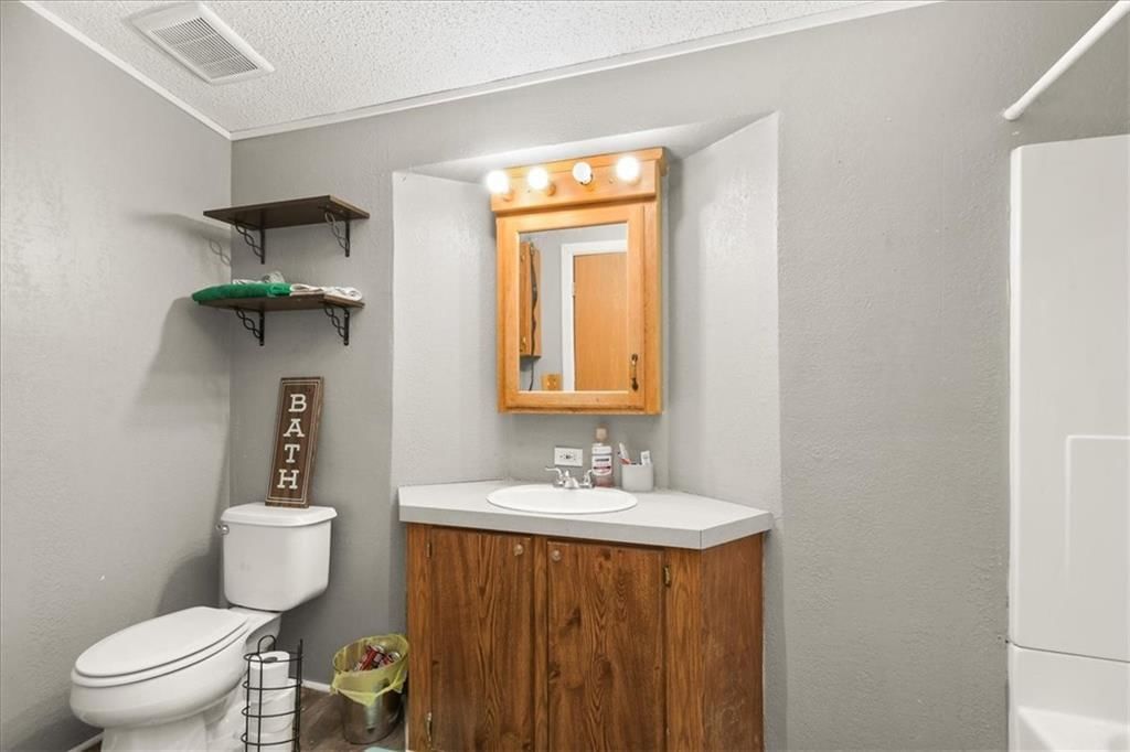 12391 SW Spring Street — photo 12