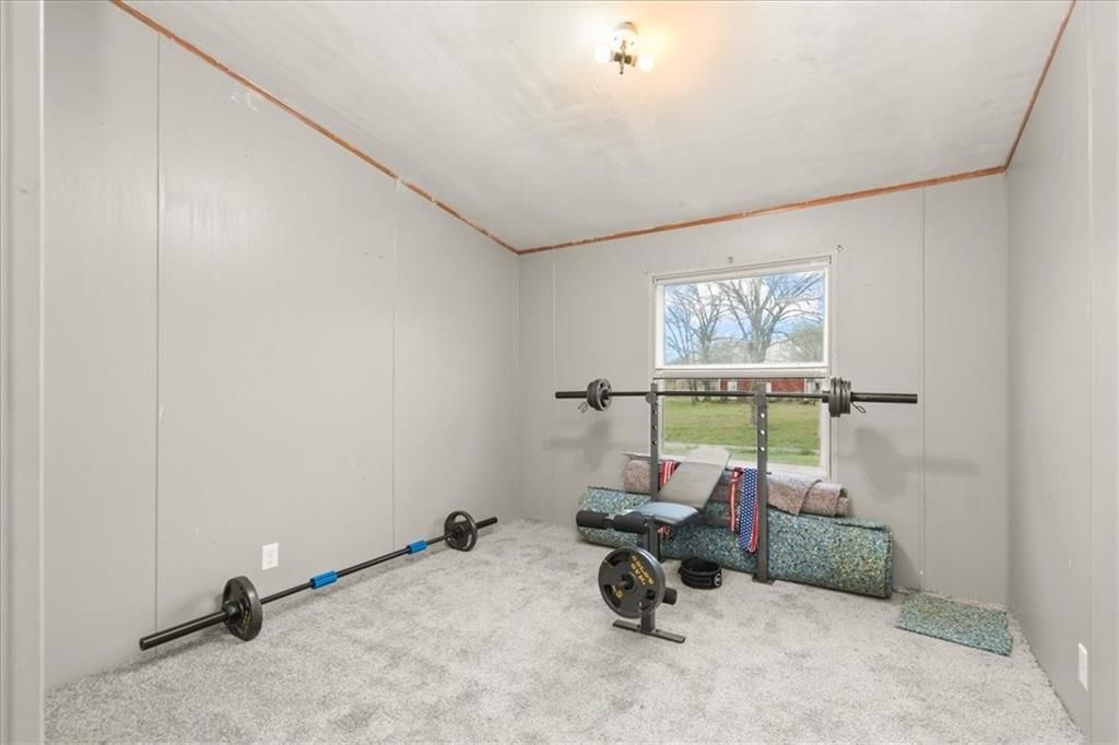 12391 SW Spring Street — photo 16