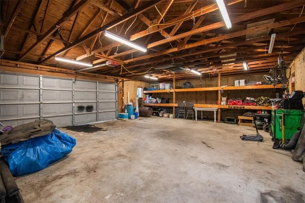 12391 SW Spring Street — photo 25
