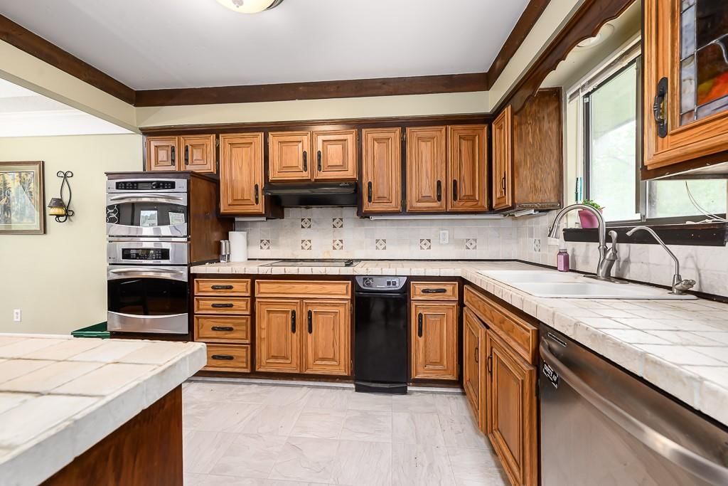 12374 Pinehurst Drive — photo 10