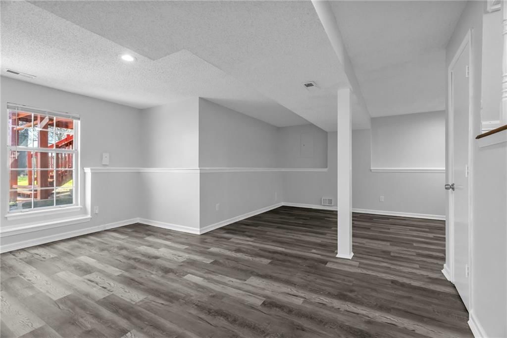 407 Woodson Lane — photo 21