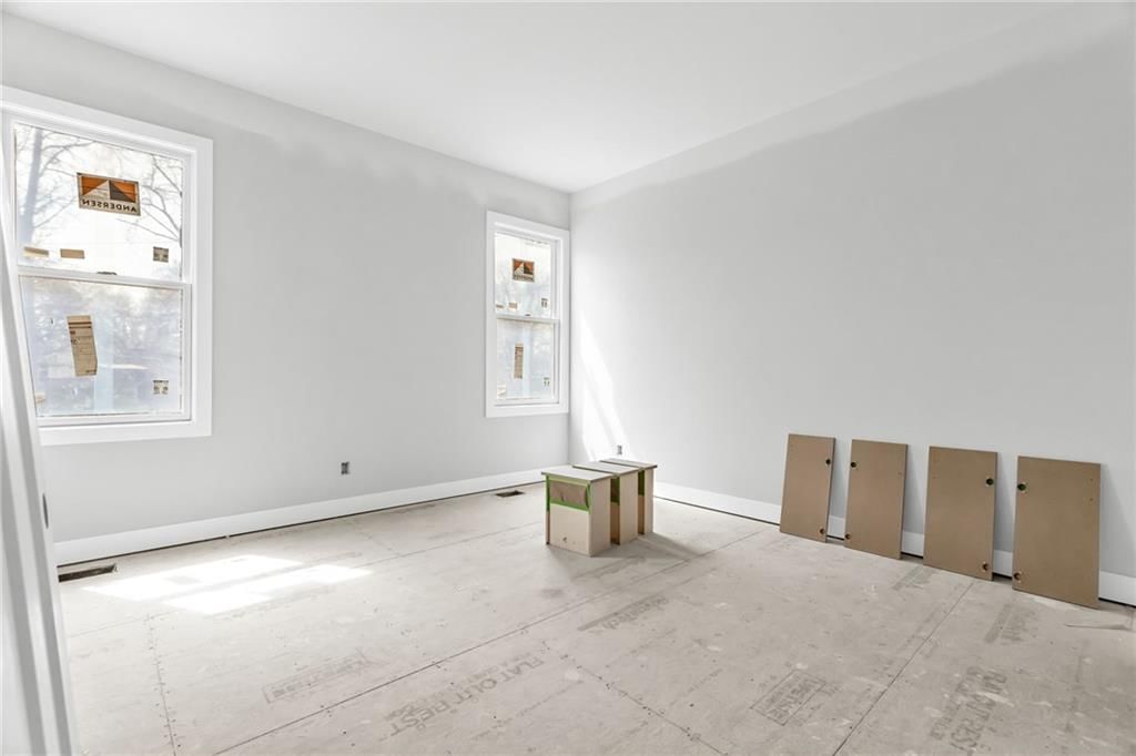 4 HIGHLAND Circle — photo 12