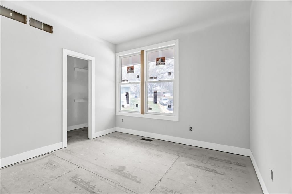 4 HIGHLAND Circle — photo 17