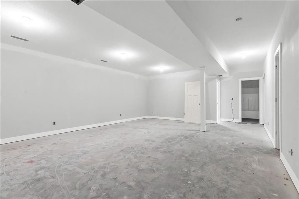 4 HIGHLAND Circle — photo 22